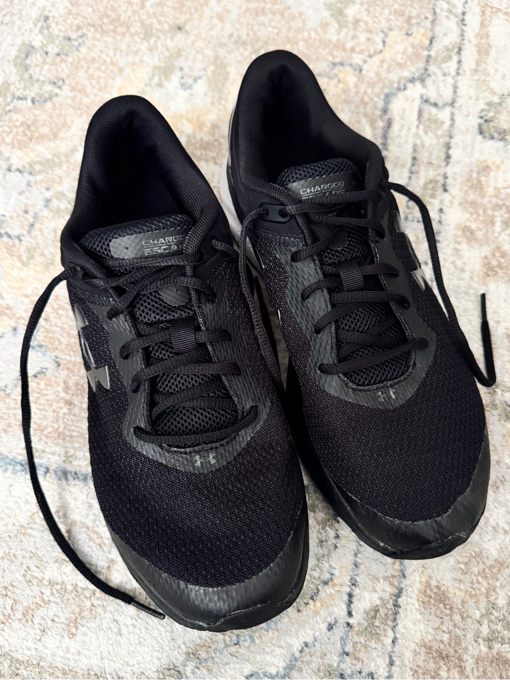 Under Armour Men's Charged Escape Black Running Shoes - Size 10